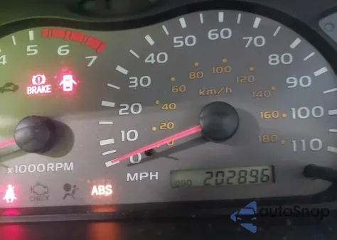 2002 Toyota Sequoia Sr5 V8 from USA, damaged, VIN 5TDBT44A62S070824